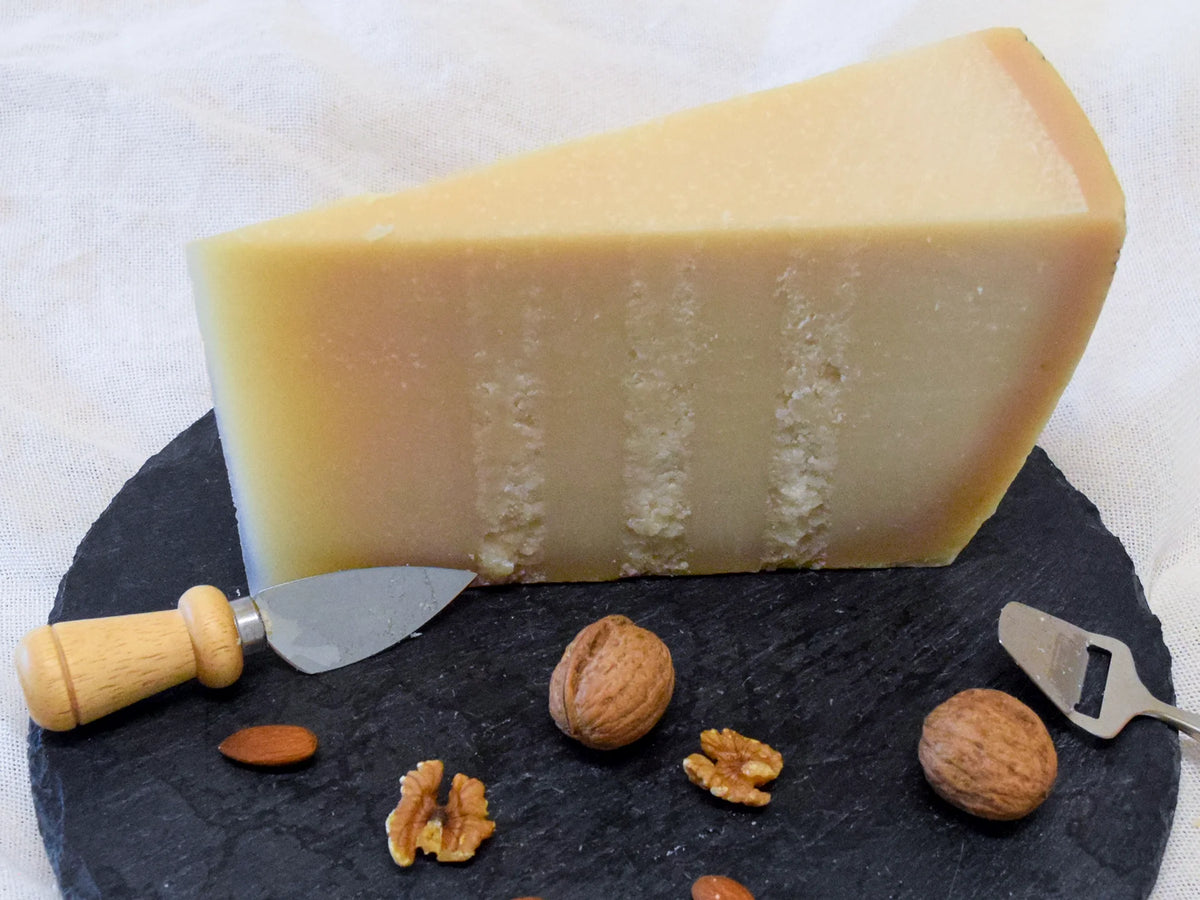 Parmigiano Reggiano halal 12 mesi
