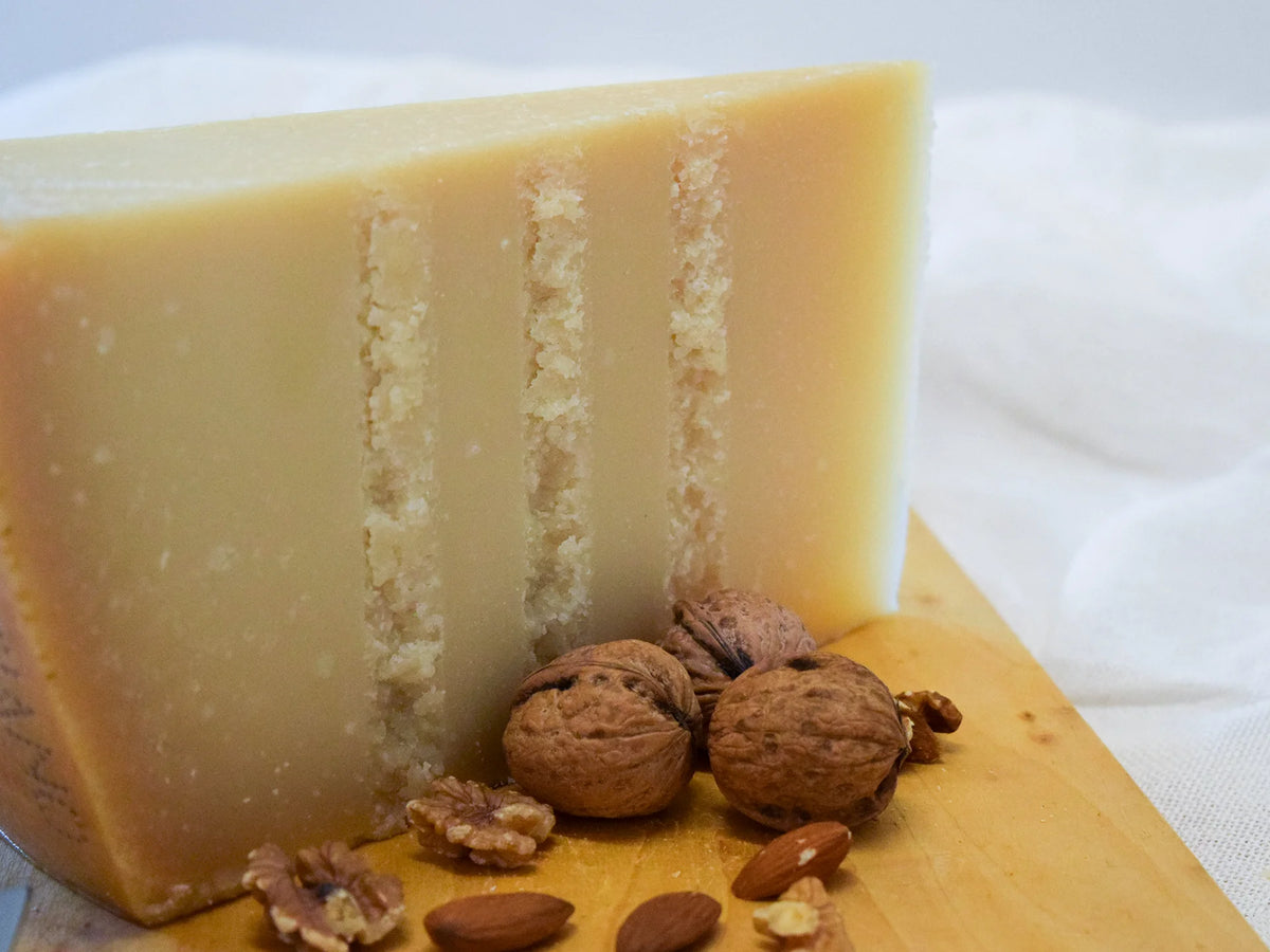 Parmigiano Reggiano halal 30 mesi